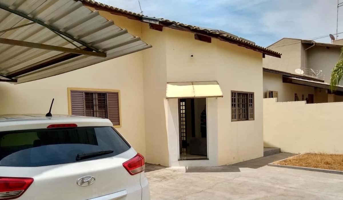 Villa Bela Casa Com Churrasqueira E Estacionamento Olímpia Exterior foto